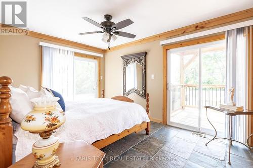 774 Lafontaine Road W, Tiny, ON - Indoor Photo Showing Bedroom