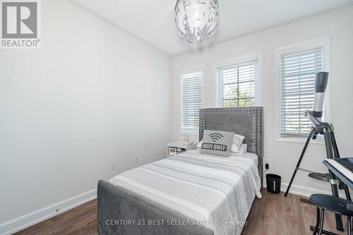 16 Osgoode Drive, Brampton (Brampton East), ON - Indoor Photo Showing Bedroom