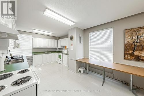 1408 - 2055 Upper Middle Road, Burlington (Brant Hills), ON - Indoor Photo Showing Kitchen