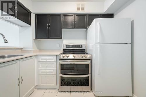 208 - 3050 Ellesmere Road, Toronto (Morningside), ON - Indoor Photo Showing Kitchen