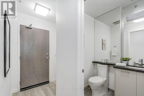 509 - 479 Charlton Avenue E, Hamilton (Stinson), ON - Indoor Photo Showing Bathroom