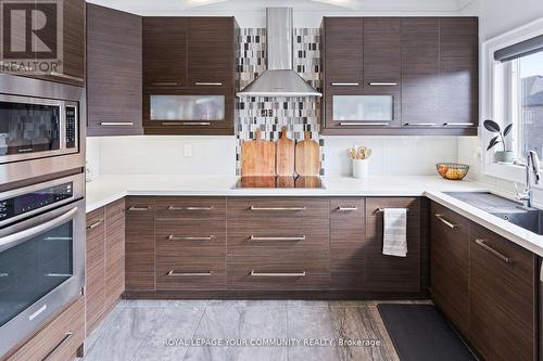 1351 Dallman Street, Innisfil (Lefroy), ON - Indoor Photo Showing Kitchen