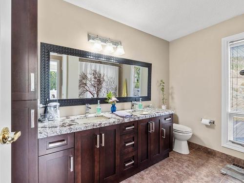 3084 Dohm Road, Kamloops, BC - Indoor Photo Showing Bathroom