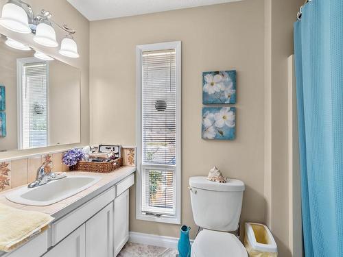 3084 Dohm Road, Kamloops, BC - Indoor Photo Showing Bathroom