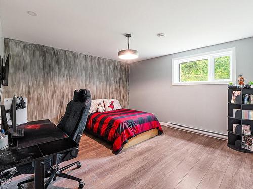 Chambre Ã Â coucher - 4 Rue De La Rivière, Lac-Brome, QC - Indoor Photo Showing Bedroom