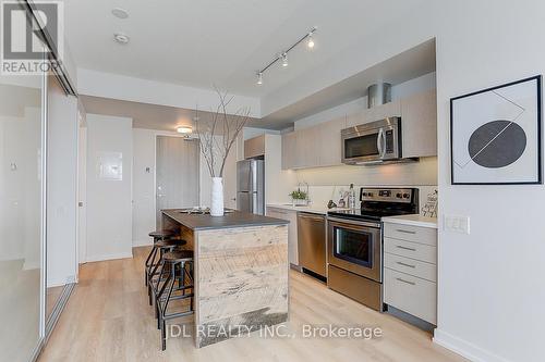 809 - 390 Cherry Street, Toronto (Waterfront Communities), ON - Indoor Photo Showing Kitchen