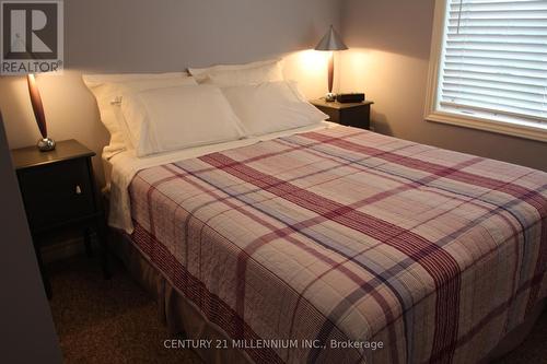 10 Joseph Trail, Collingwood, ON - Indoor Photo Showing Bedroom