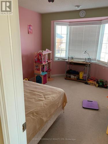 672 Savoline Boulevard, Milton (Harrison), ON - Indoor Photo Showing Bedroom