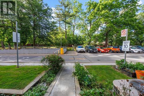 149 - 3025 The Credit Woodlands Drive, Mississauga (Erindale), ON - Outdoor