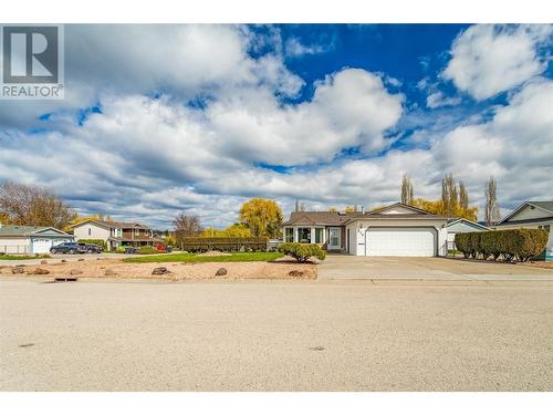 274 Dalgleish Court, Kelowna, BC - Outdoor