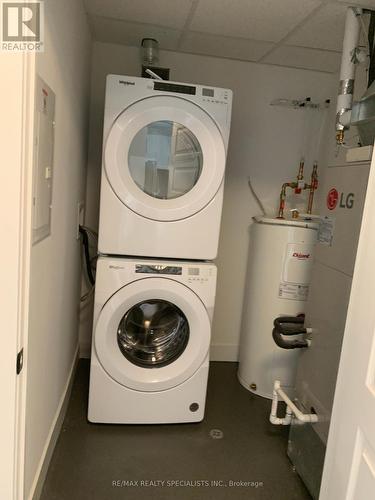 611 - 103 Roger Street, Waterloo, ON - Indoor Photo Showing Laundry Room