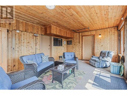 3730 Parri Road, Sorrento, BC 