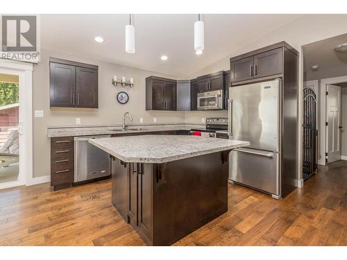 2021 1 Avenue Ne, Salmon Arm, BC - Indoor Photo Showing Kitchen With Upgraded Kitchen