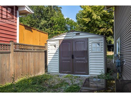 2021 1 Avenue Ne, Salmon Arm, BC - Outdoor With Exterior