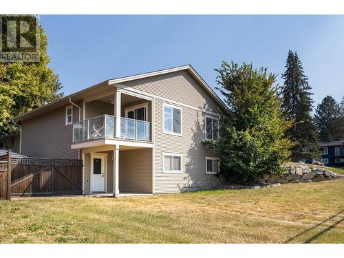 2021 1 Avenue Ne, Salmon Arm, BC - Outdoor