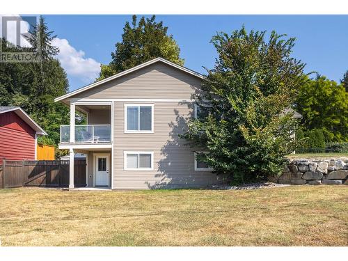 2021 1 Avenue Ne, Salmon Arm, BC - Outdoor