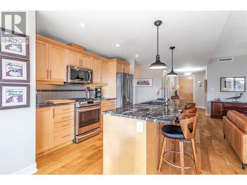 1160 Bernard Avenue Unit# 310, Kelowna, BC - Indoor Photo Showing Kitchen