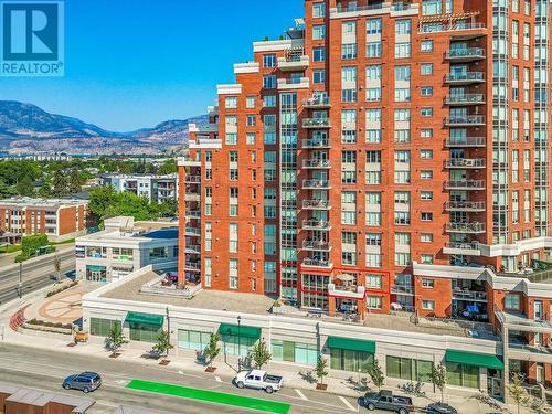 1160 Bernard Avenue Unit# 310, Kelowna, BC - Outdoor With Facade