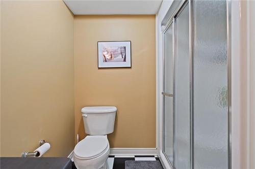 99 Willowlanding Court, Welland, ON - Indoor Photo Showing Bathroom