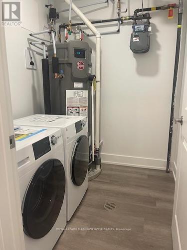 207 - 19B West Street N, Kawartha Lakes, ON - Indoor Photo Showing Laundry Room