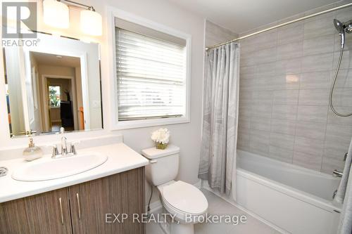 282 Noftall Gardens, Peterborough, ON - Indoor Photo Showing Bathroom