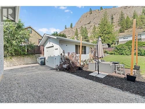 11029 Victoria Road S, Summerland, BC - Outdoor