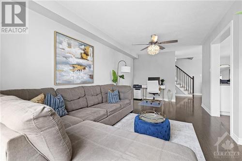 500 Snow Goose Street, Ottawa, ON - Indoor Photo Showing Living Room