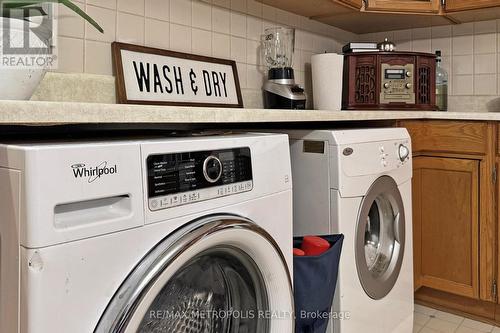 709 Keates Avenue, Oshawa, ON - Indoor Photo Showing Laundry Room