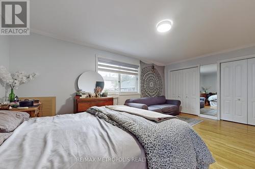 709 Keates Avenue, Oshawa, ON - Indoor Photo Showing Bedroom