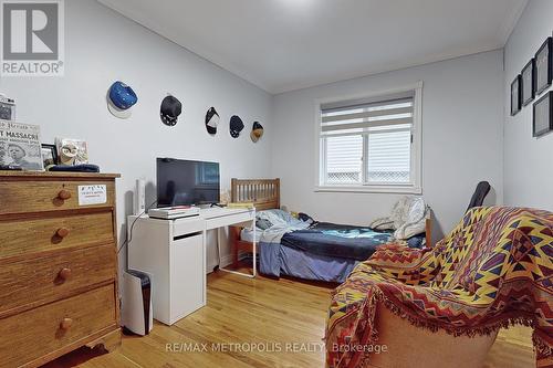 709 Keates Avenue, Oshawa, ON - Indoor Photo Showing Bedroom