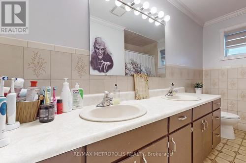 709 Keates Avenue, Oshawa, ON - Indoor Photo Showing Bathroom