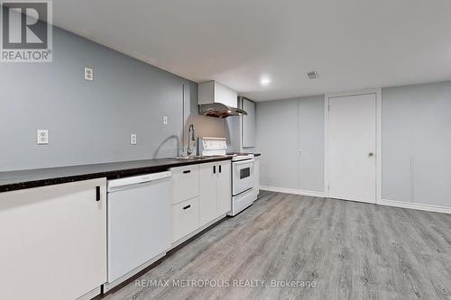 709 Keates Avenue, Oshawa, ON - Indoor Photo Showing Kitchen