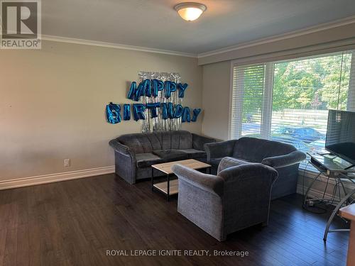 Main - 8 Gladys Road, Toronto (Highland Creek), ON - Indoor Photo Showing Living Room