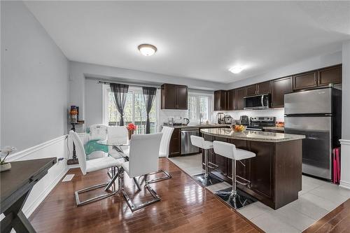 233 Duskywing Way|Unit #35, Oakville, ON - Indoor Photo Showing Kitchen