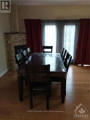 2194 Niagara Drive, Ottawa, ON - Indoor Photo Showing Dining Room