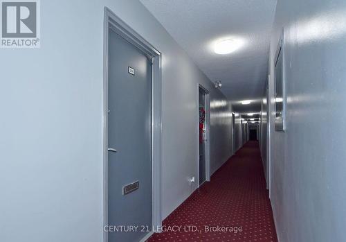 204B - 5877 Bathurst Street, Toronto (Newtonbrook West), ON - Indoor Photo Showing Other Room