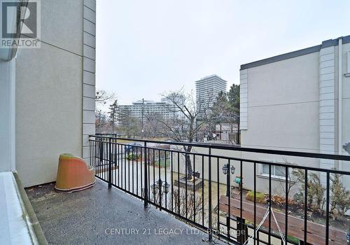 204B - 5877 Bathurst Street, Toronto (Newtonbrook West), ON - Outdoor With Balcony With Exterior