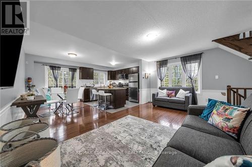 35 - 233 Duskywing Way, Oakville (Bronte West), ON - Indoor Photo Showing Living Room