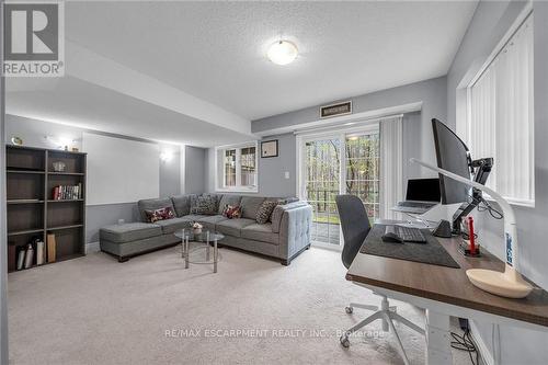 35 - 233 Duskywing Way, Oakville (Bronte West), ON - Indoor Photo Showing Living Room