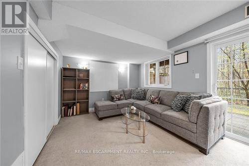 35 - 233 Duskywing Way, Oakville (Bronte West), ON - Indoor Photo Showing Living Room