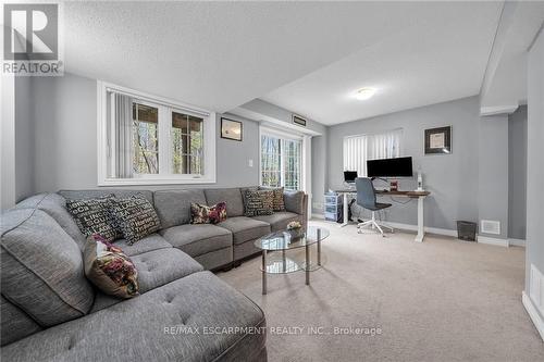 35 - 233 Duskywing Way, Oakville (Bronte West), ON - Indoor Photo Showing Living Room