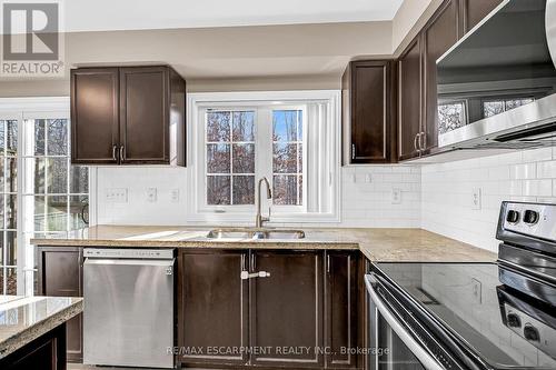 35 - 233 Duskywing Way, Oakville, ON - Indoor Photo Showing Kitchen With Double Sink