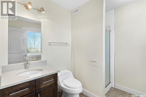 28 1703 Patrick Crescent, Saskatoon, SK - Indoor Photo Showing Bathroom