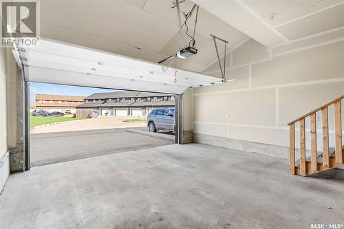 28 1703 Patrick Crescent, Saskatoon, SK - Indoor Photo Showing Garage