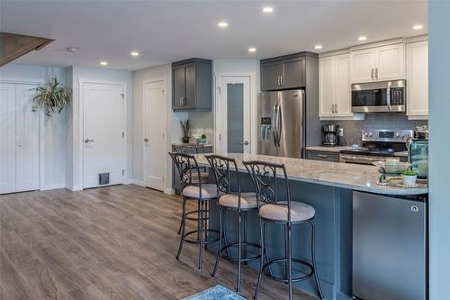 7953 Okanagan Landing Road, Vernon, BC - Indoor Photo Showing Kitchen With Upgraded Kitchen