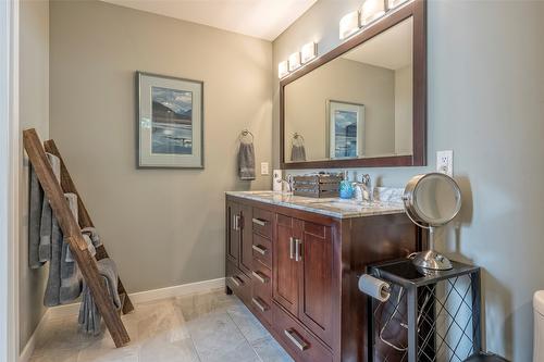 7953 Okanagan Landing Road, Vernon, BC - Indoor Photo Showing Bathroom