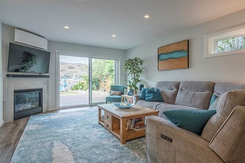 7953 Okanagan Landing Road, Vernon, BC - Indoor Photo Showing Living Room With Fireplace