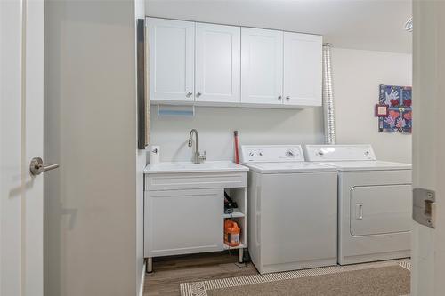 7953 Okanagan Landing Road, Vernon, BC - Indoor Photo Showing Laundry Room