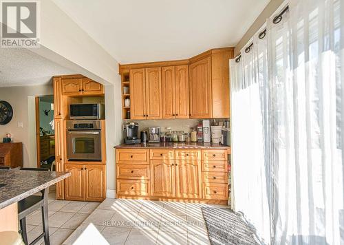 5 Macpherson Crescent, Kawartha Lakes, ON - Indoor Photo Showing Kitchen