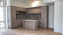 1221 - 8 David Eyer Road, Richmond Hill, ON  - Indoor Photo Showing Kitchen 